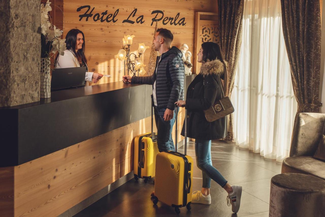 Hotel La Perla Андало Экстерьер фото