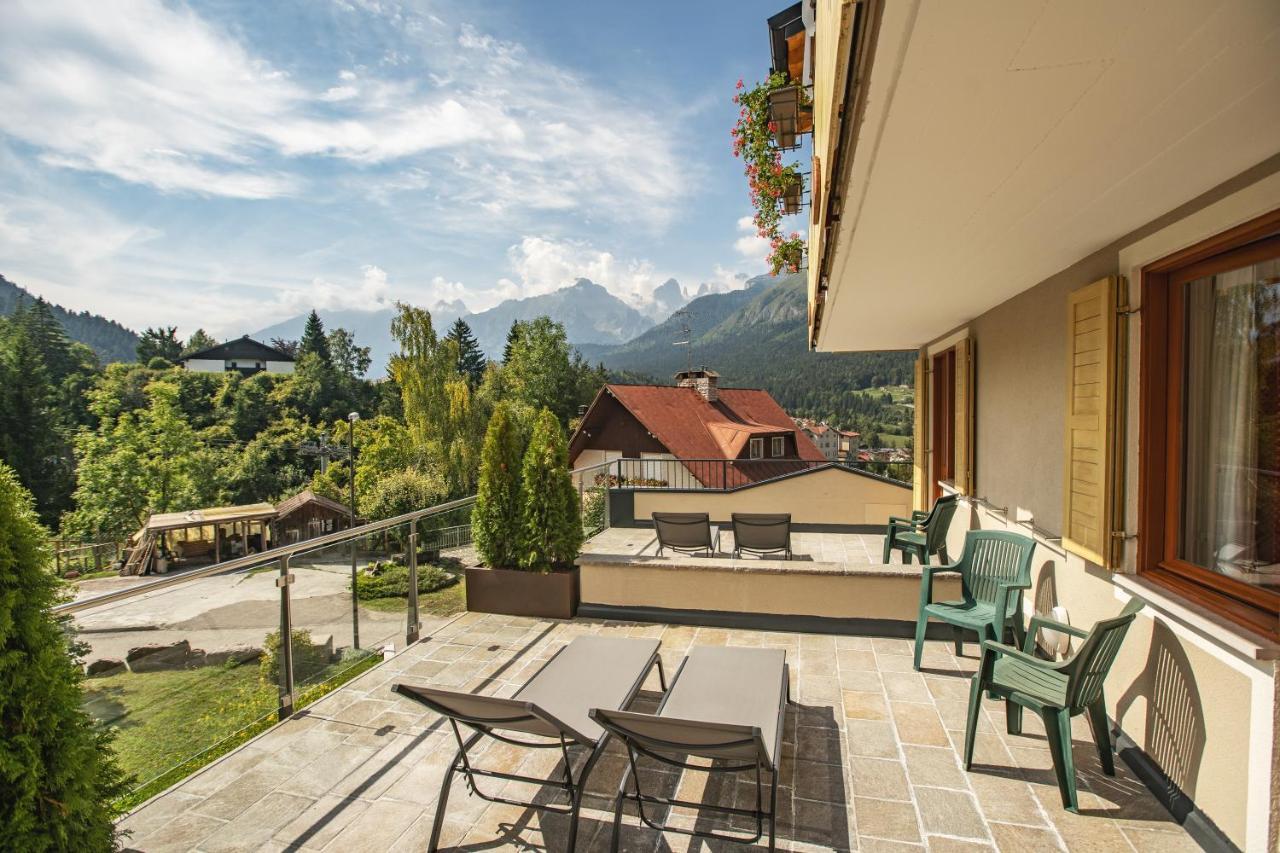 Hotel La Perla Андало Экстерьер фото