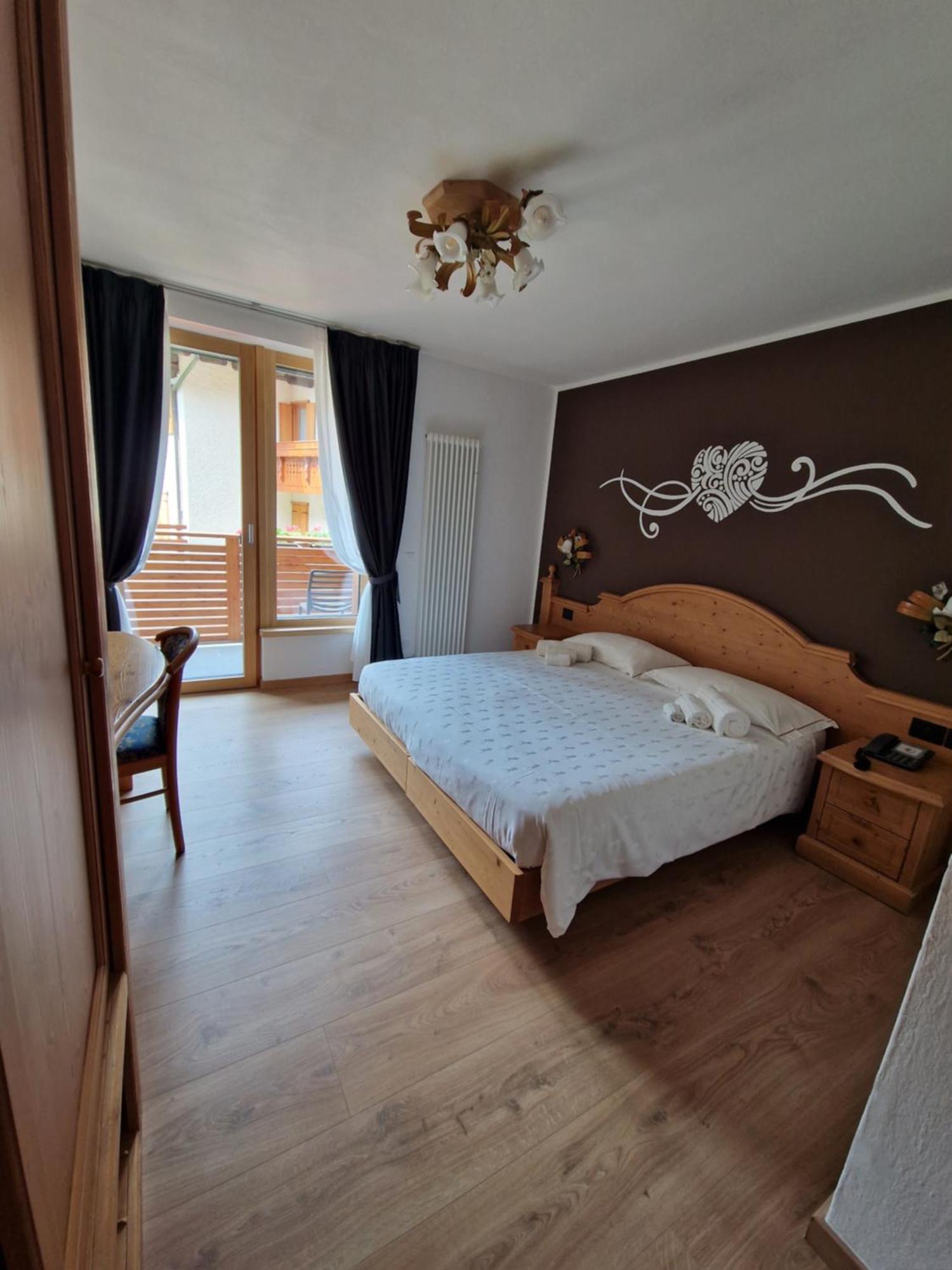 Hotel La Perla Андало Экстерьер фото