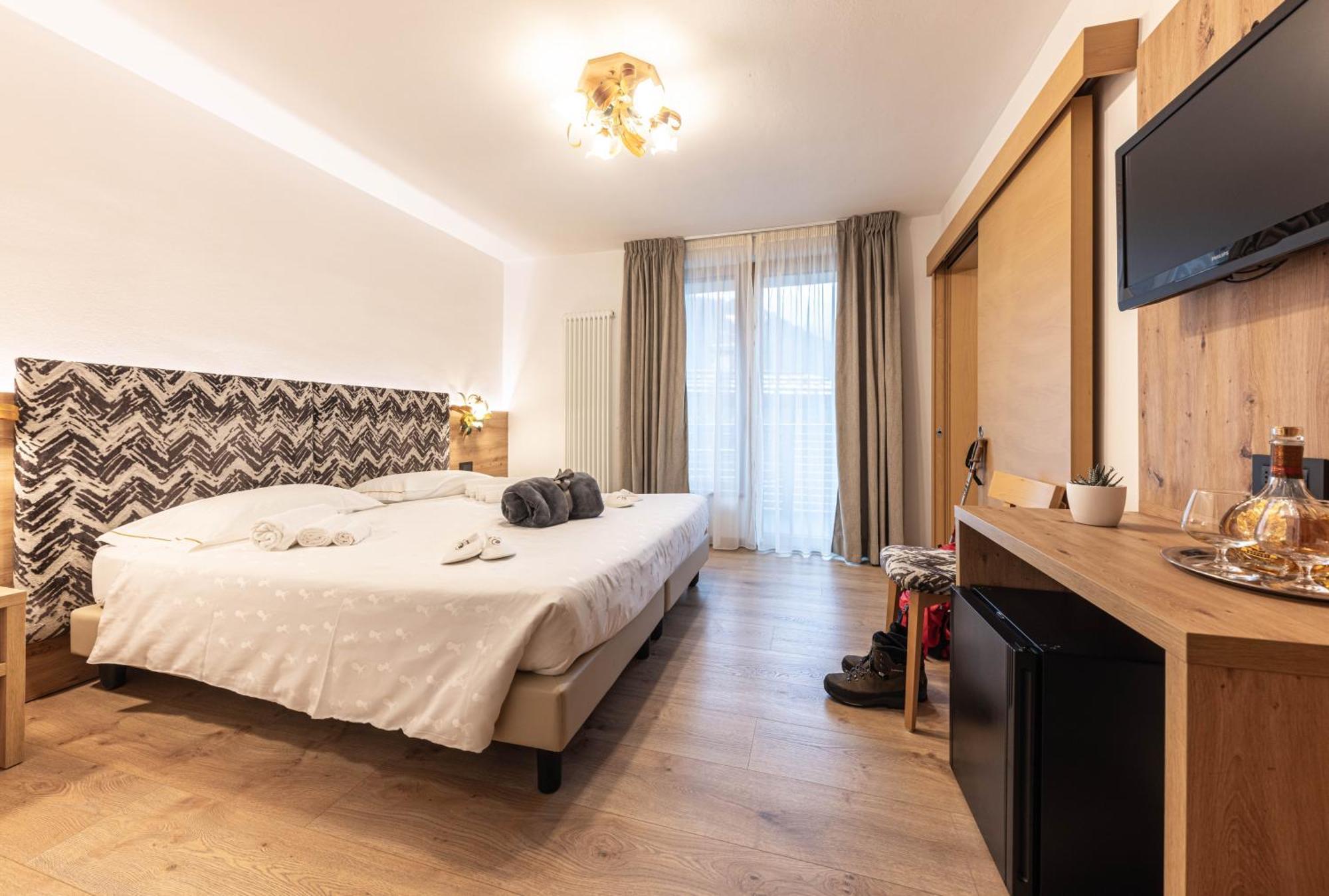 Hotel La Perla Андало Экстерьер фото
