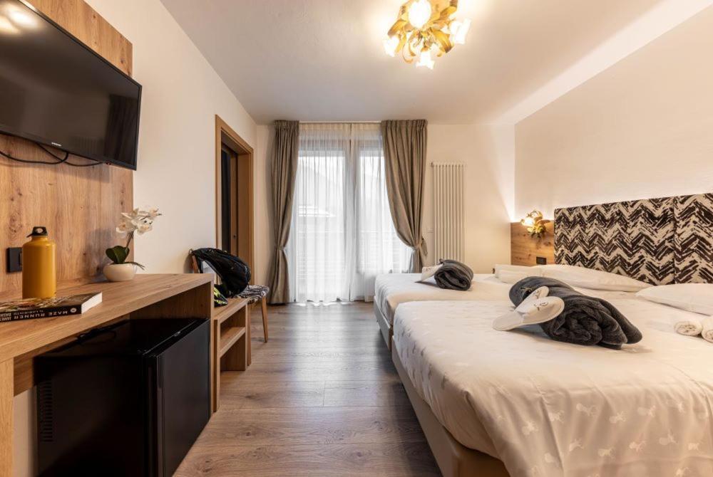 Hotel La Perla Андало Экстерьер фото
