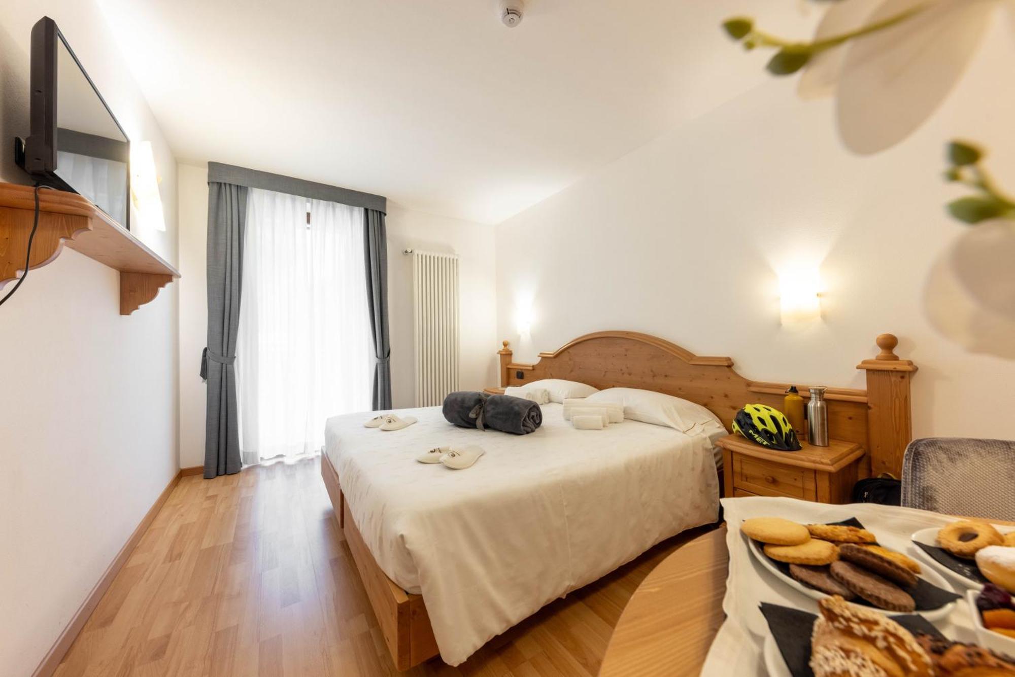 Hotel La Perla Андало Экстерьер фото